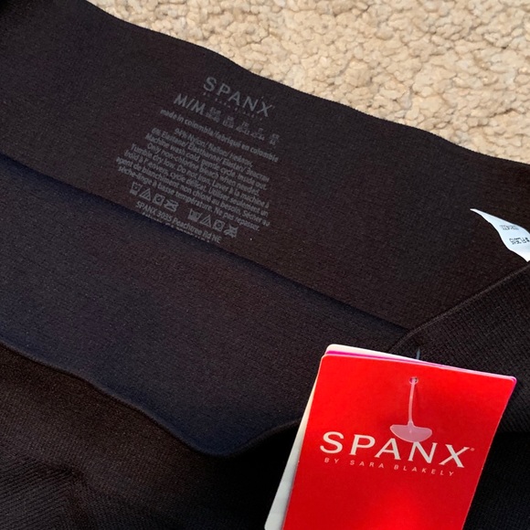 Look at me now leggings *Black* - Picture 4 of 5